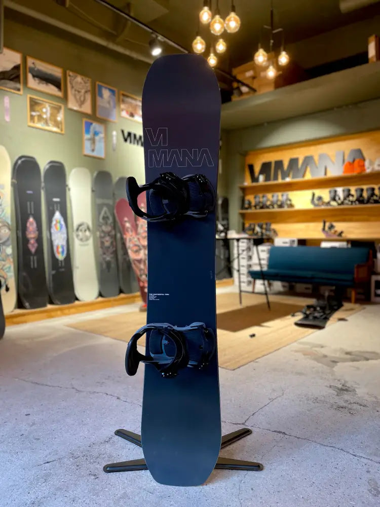 The Continental Twin V4 Snowboard